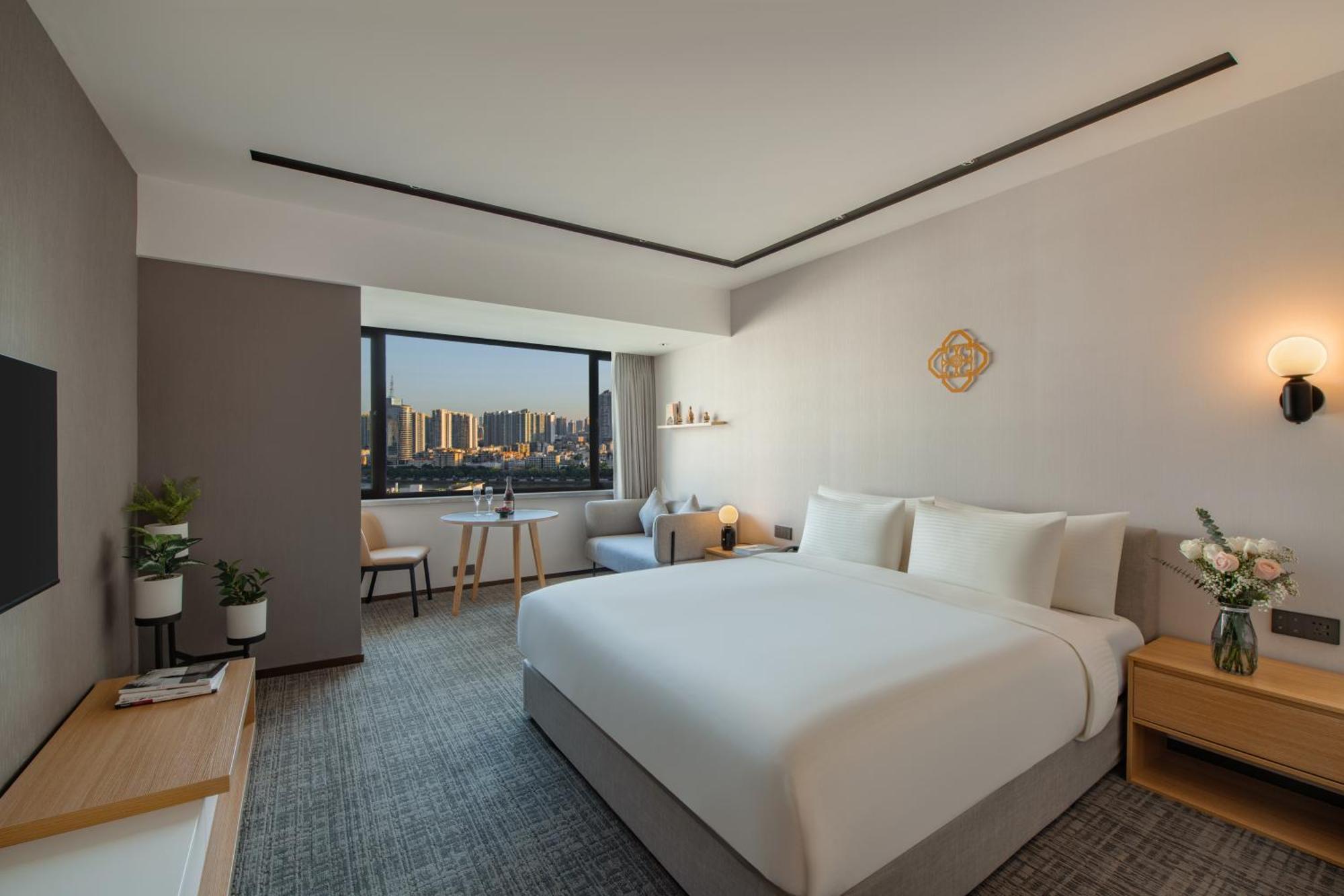 Guangzhou Hotel - Free Shuttle Bus To Exhibition Center During Canton Fair Period Exterior foto
